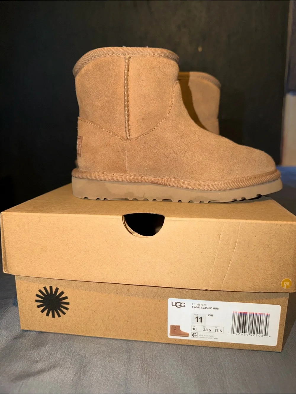 UGG Kids Chestnut/Tan Suede Zip Ankle Boots